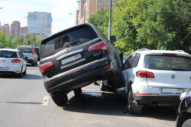 «ПАПА КУПИЛ АВТОМОБИЛЬ…»      работа «Папа летчик... что ж такого» автор  Александр