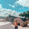 Передвижная пушка на колёсах