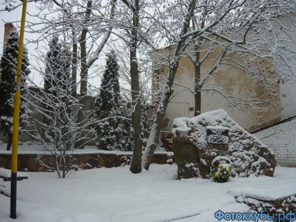 Камень-памятник героям локальных войн и  конфликтов